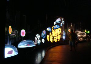 多元化的展示设计风格，展现科技与梦幻之美-06